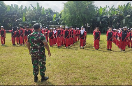 Bina Kedisiplinan, Babinsa 03 Pasar Minggu Latih PBB